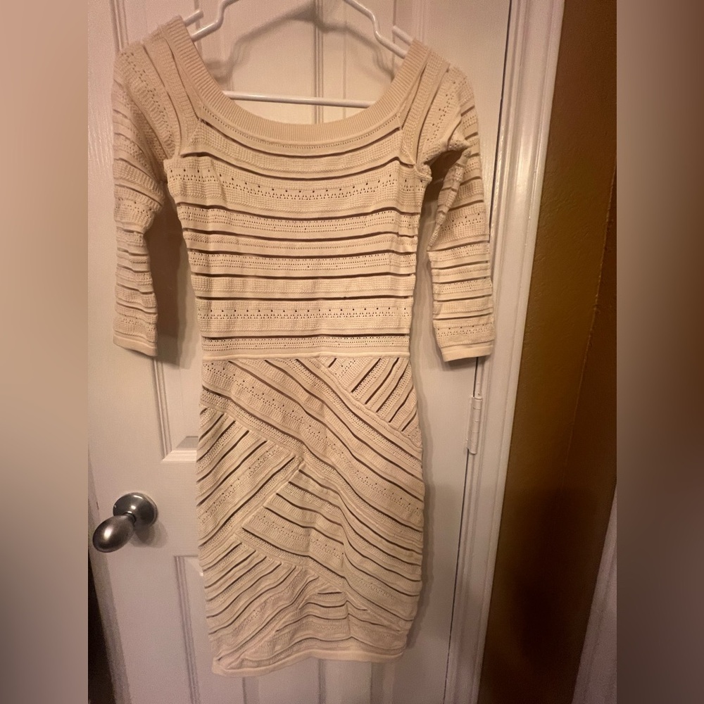 Bailey 44 D’Arcy off the shoulder sweater dress in vanilla, size small - Picture 2 of 12